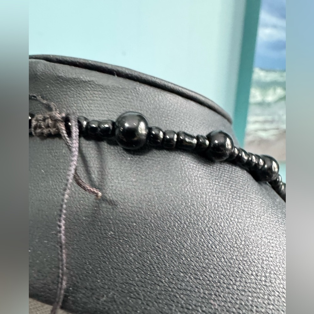 Elegant Black and Red Beaded Necklace - Picture 8 of 10